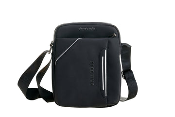 Borsa A Tracolla In Nylon Pierre Cardin - Alan09 2031Tracolla in nylon dal classico stile italiano. Morbida, leggera e capiente. Una borsa ideale per il lavoro ed il tempo libero